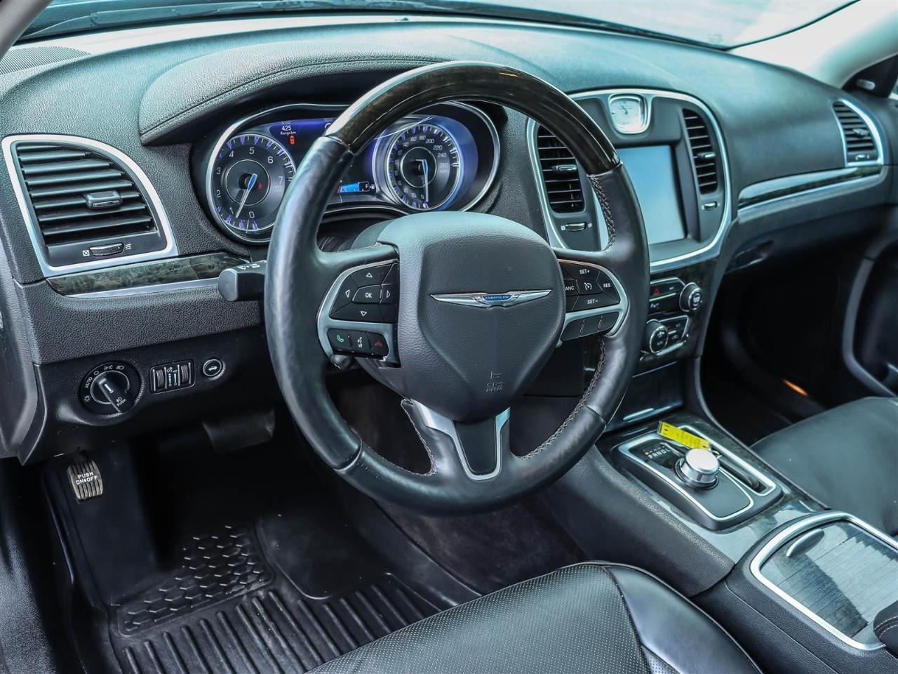 2016 Chrysler 300C Base 4dr Rear-wheel Drive Sedan Photo