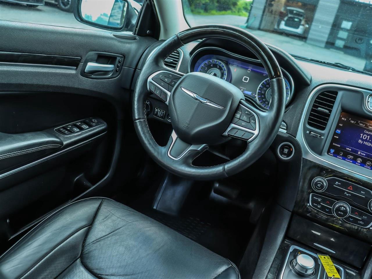 2016 Chrysler 300C Base 4dr Rear-wheel Drive Sedan Photo