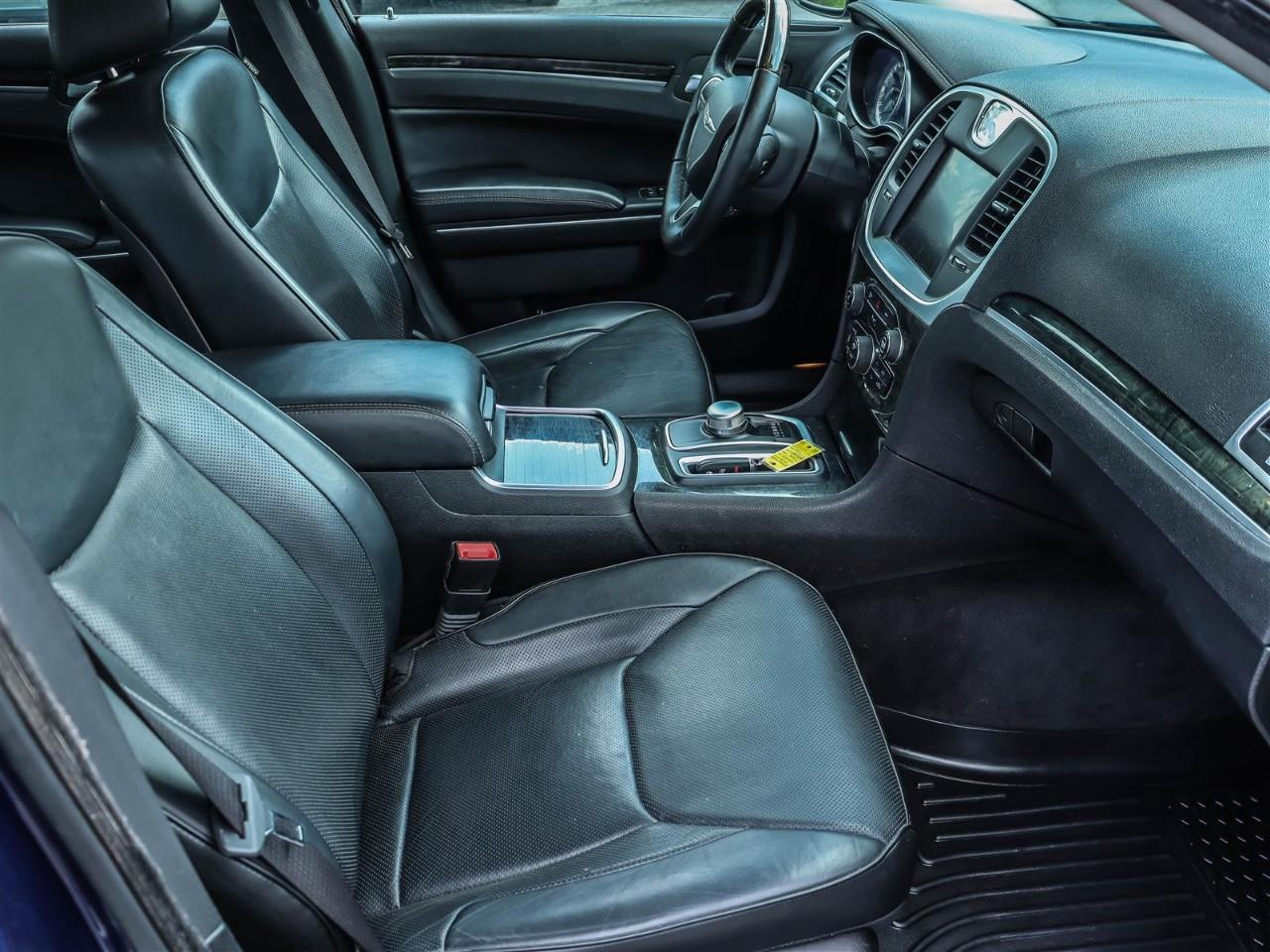 2016 Chrysler 300C Base 4dr Rear-wheel Drive Sedan Photo