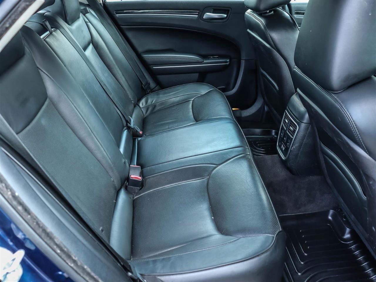 2016 Chrysler 300C Base 4dr Rear-wheel Drive Sedan Photo