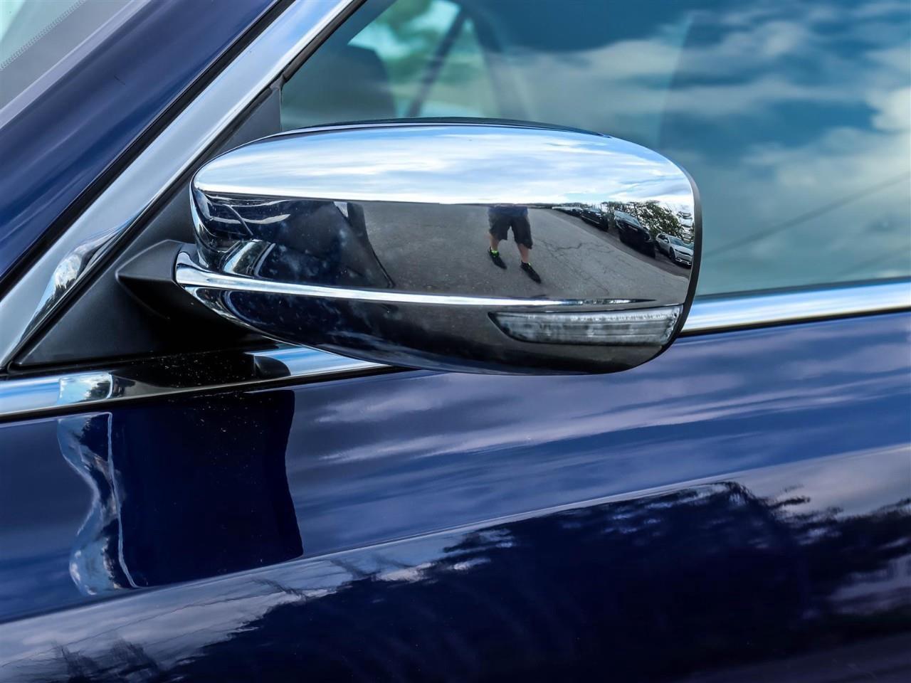 2016 Chrysler 300C Base 4dr Rear-wheel Drive Sedan Photo