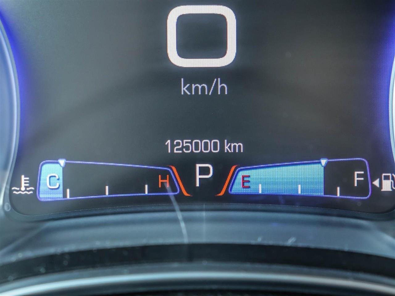 2016 Chrysler 300C Base 4dr Rear-wheel Drive Sedan Photo