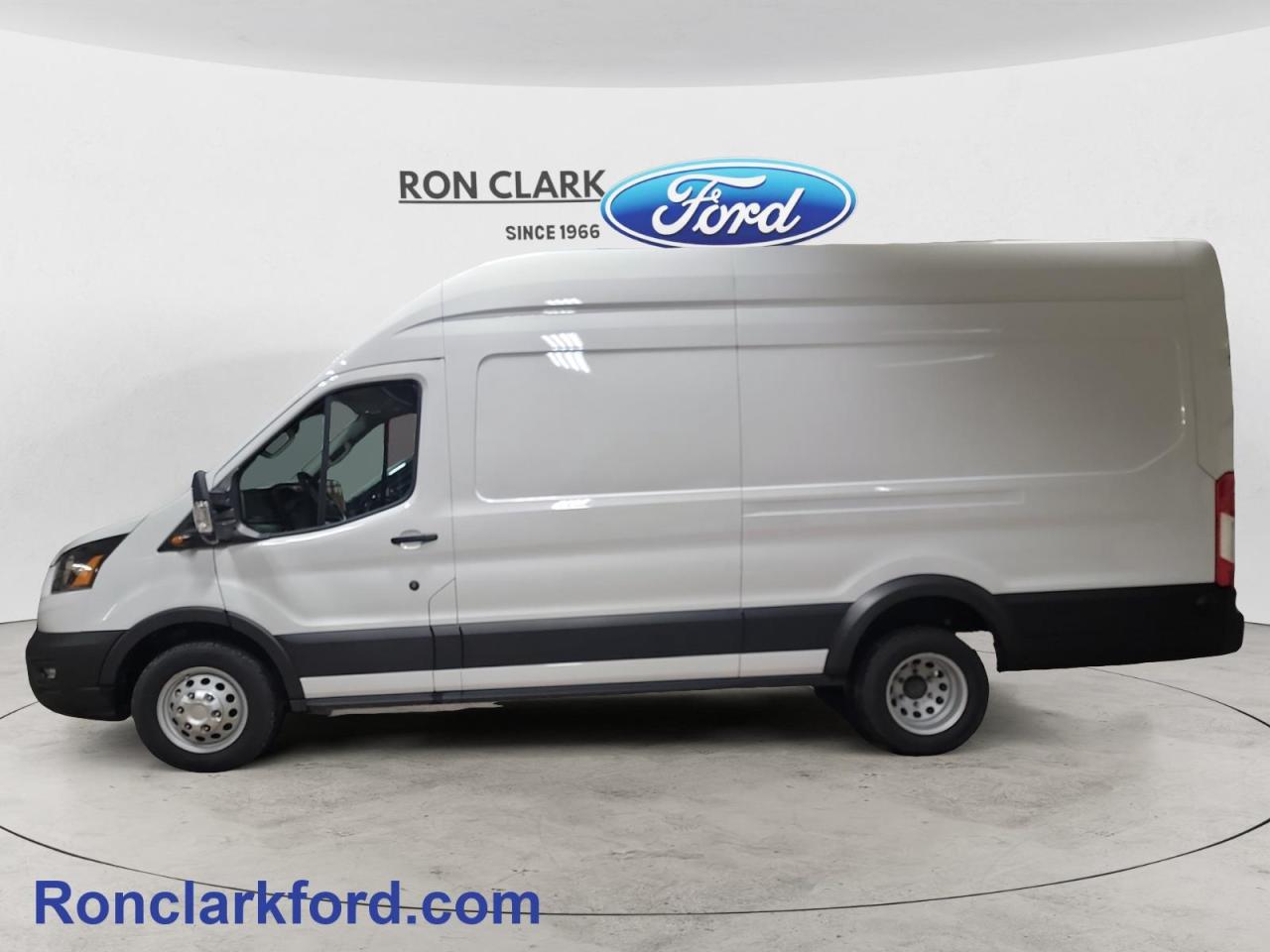 2024 Ford Transit-350 Cargo Base Rear-Wheel Drive High Roof HD Ext. Van 148 in. WB DRW Photo3