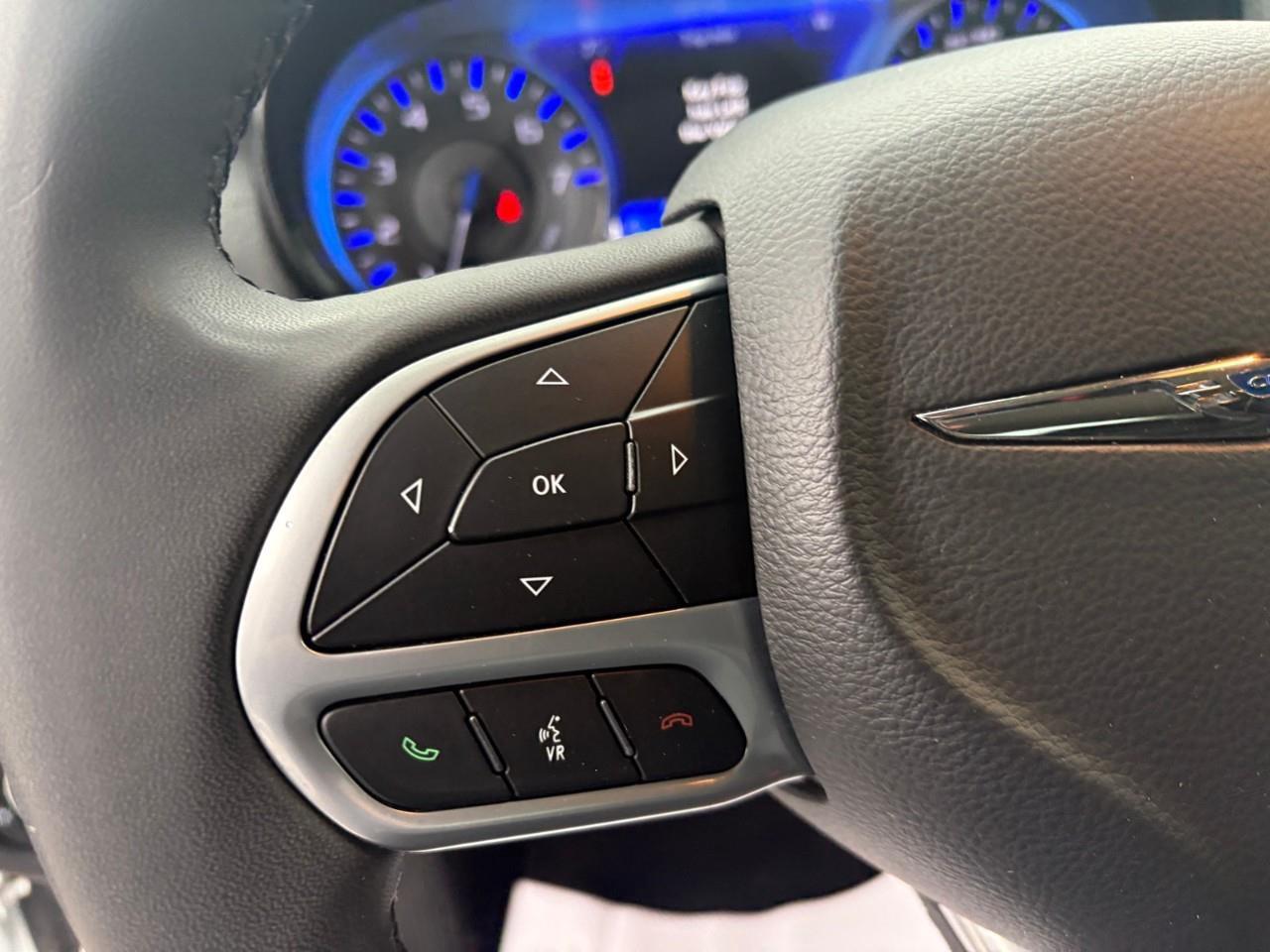 2022 Chrysler 300 Touring L 4dr Rear-Wheel Drive Sedan Photo