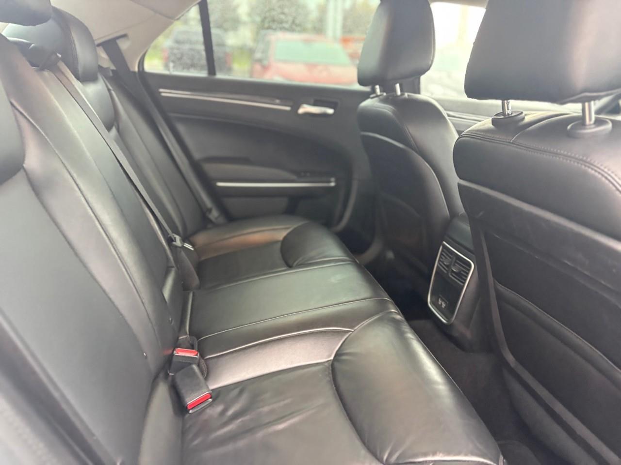 2022 Chrysler 300 Touring L 4dr Rear-Wheel Drive Sedan Photo