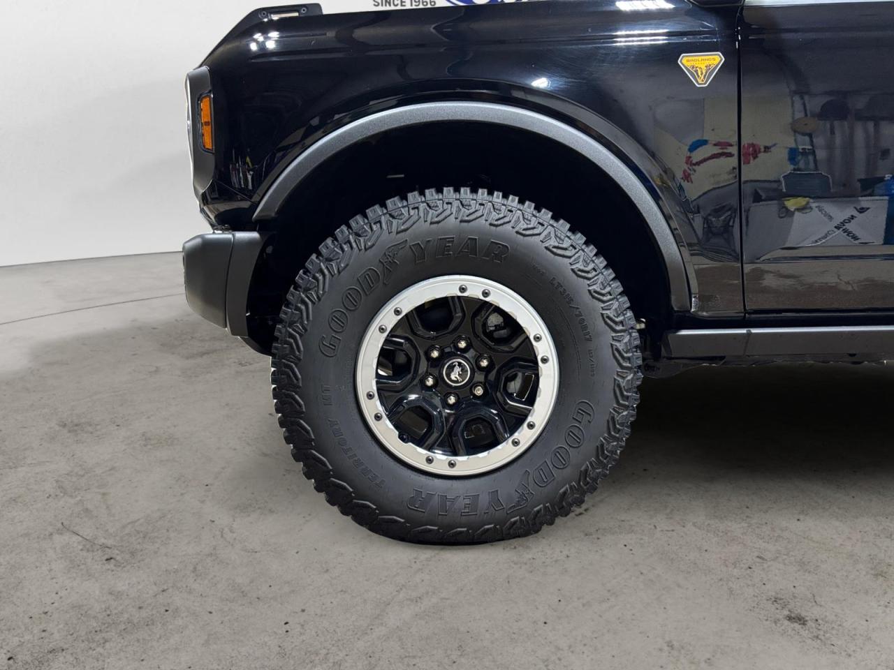 2023 Ford Bronco Badlands 4dr 4x4 Photo