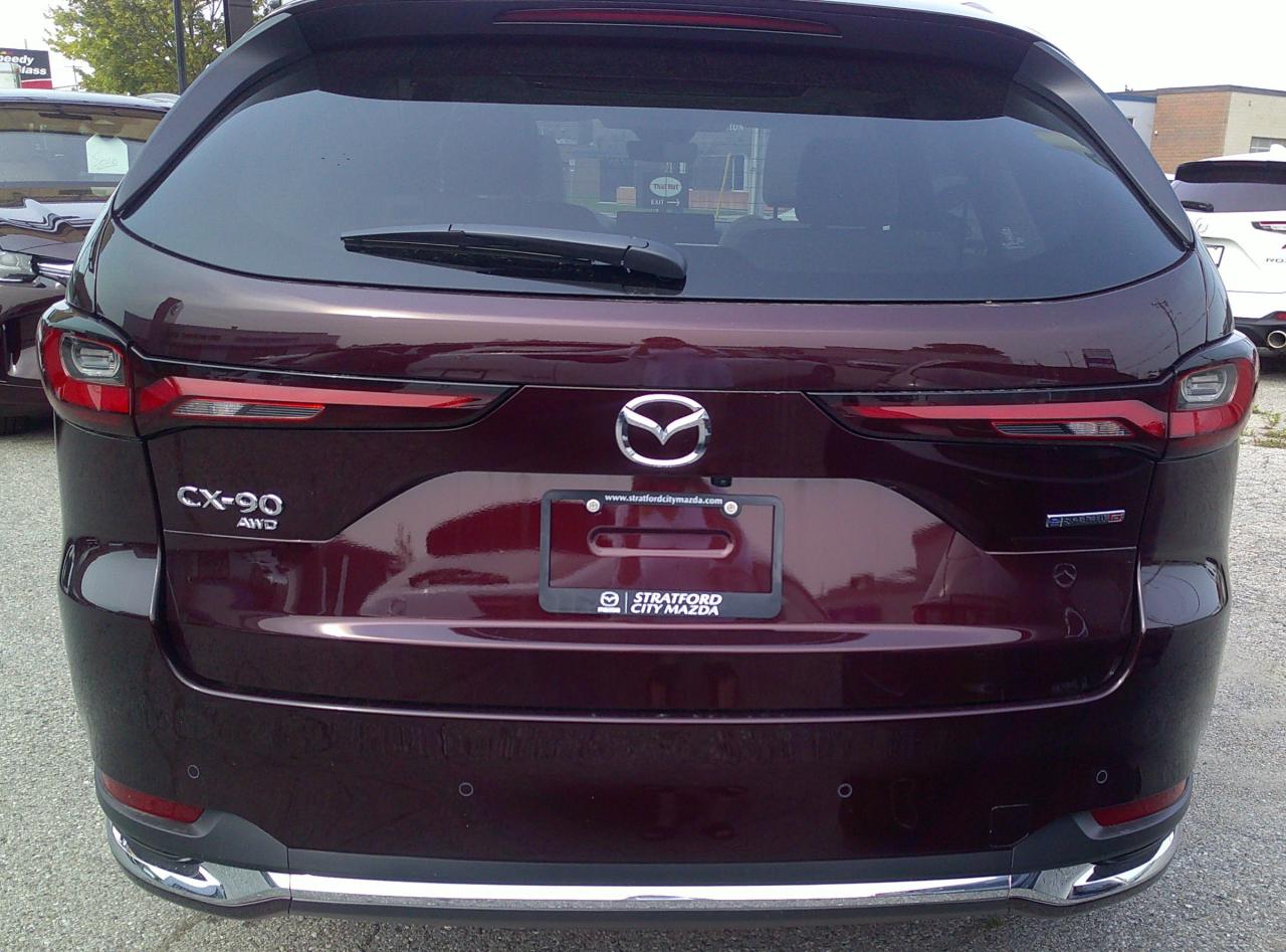 2024 Mazda CX-90 MHEV Signature 4dr i-ACTIV All-Wheel Drive Sport Utility Photo
