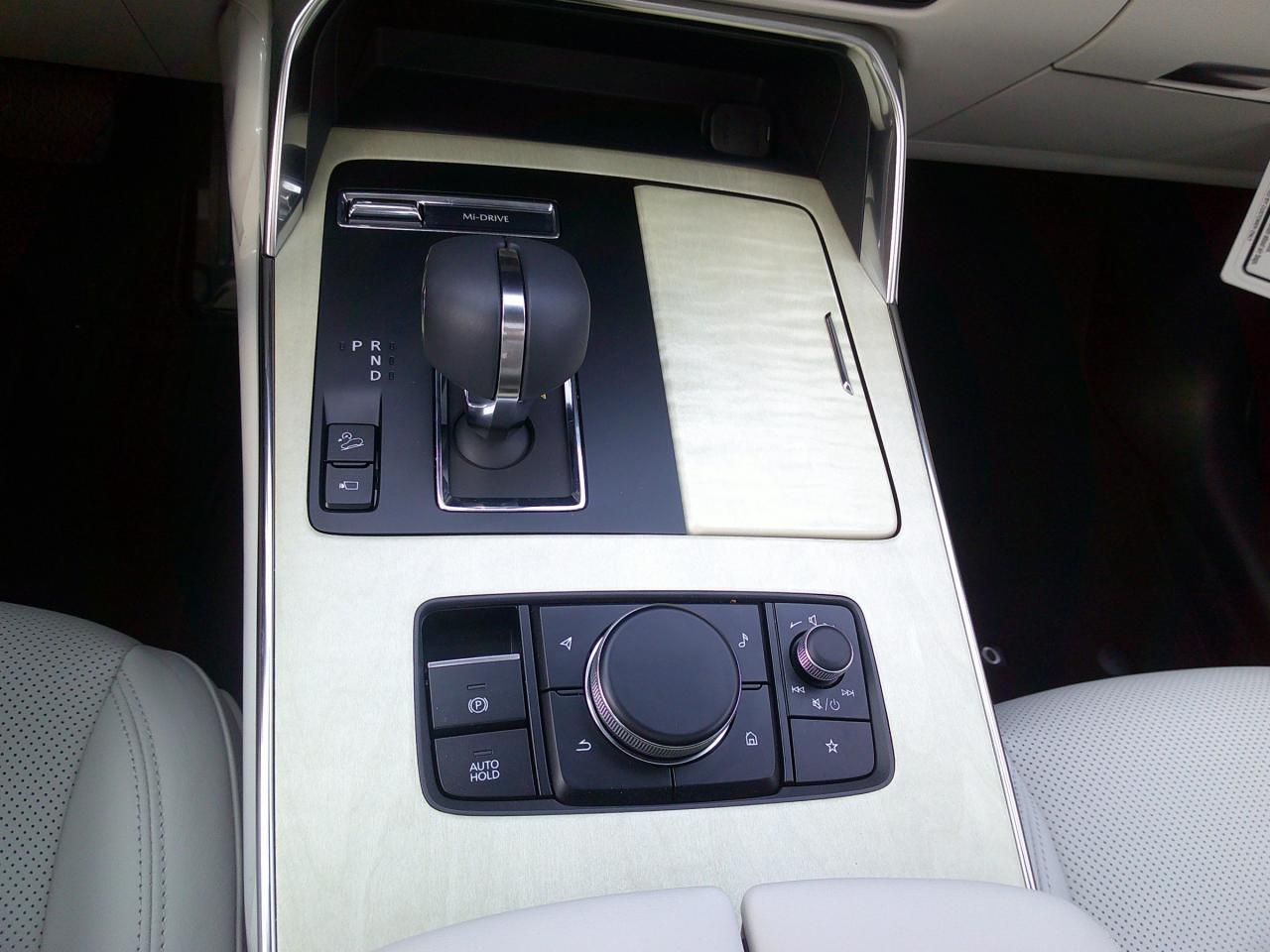 2024 Mazda CX-90 MHEV Signature 4dr i-ACTIV All-Wheel Drive Sport Utility Photo