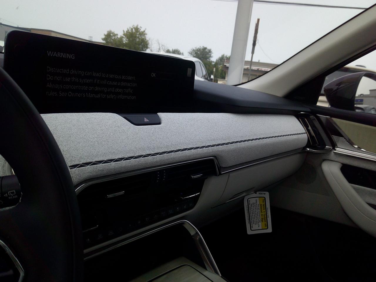 2024 Mazda CX-90 MHEV Signature 4dr i-ACTIV All-Wheel Drive Sport Utility Photo