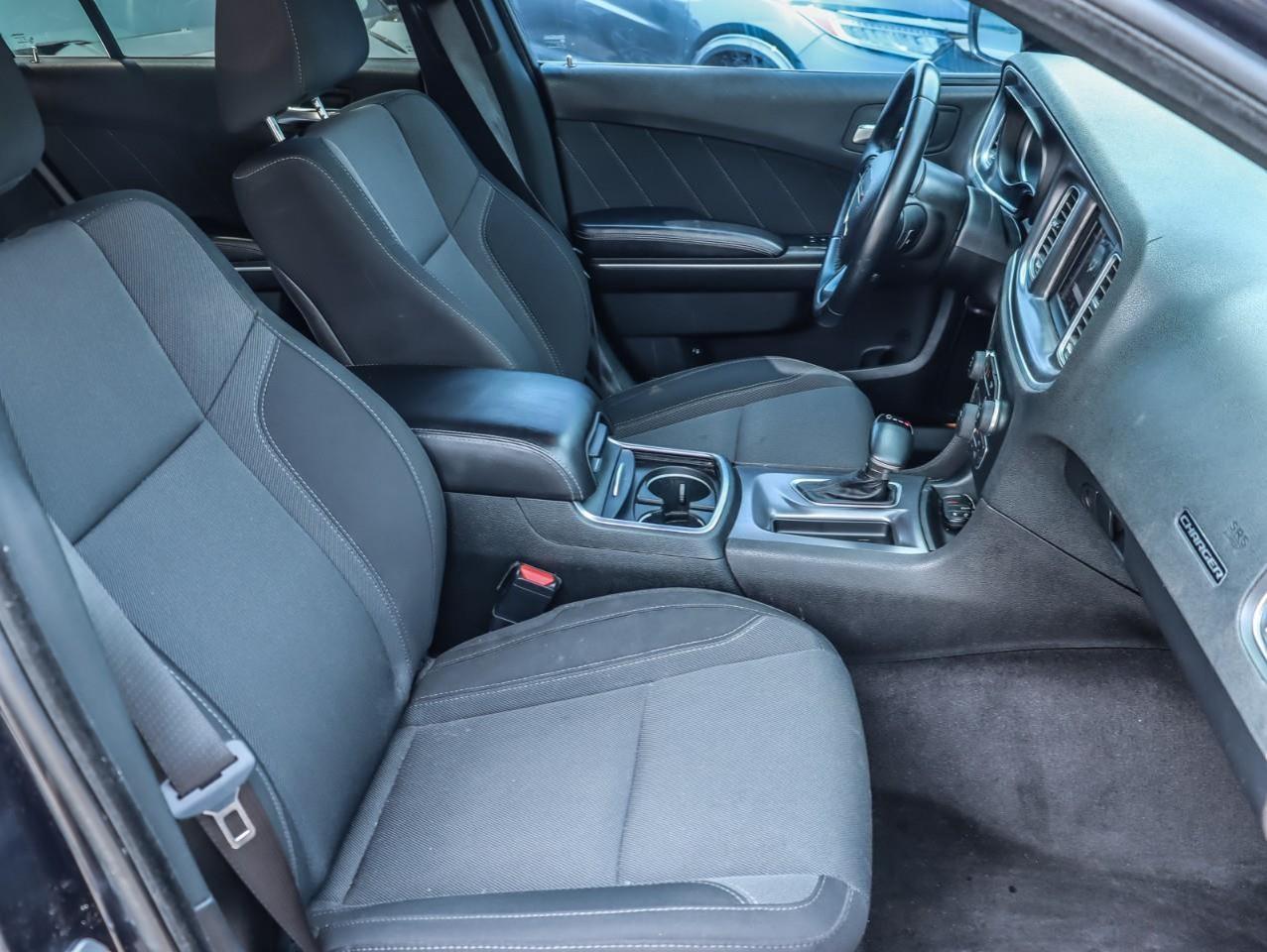 2019 Dodge Charger SXT 4dr Rear-wheel Drive Sedan Photo