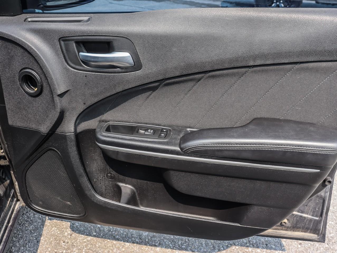 2019 Dodge Charger SXT 4dr Rear-wheel Drive Sedan Photo