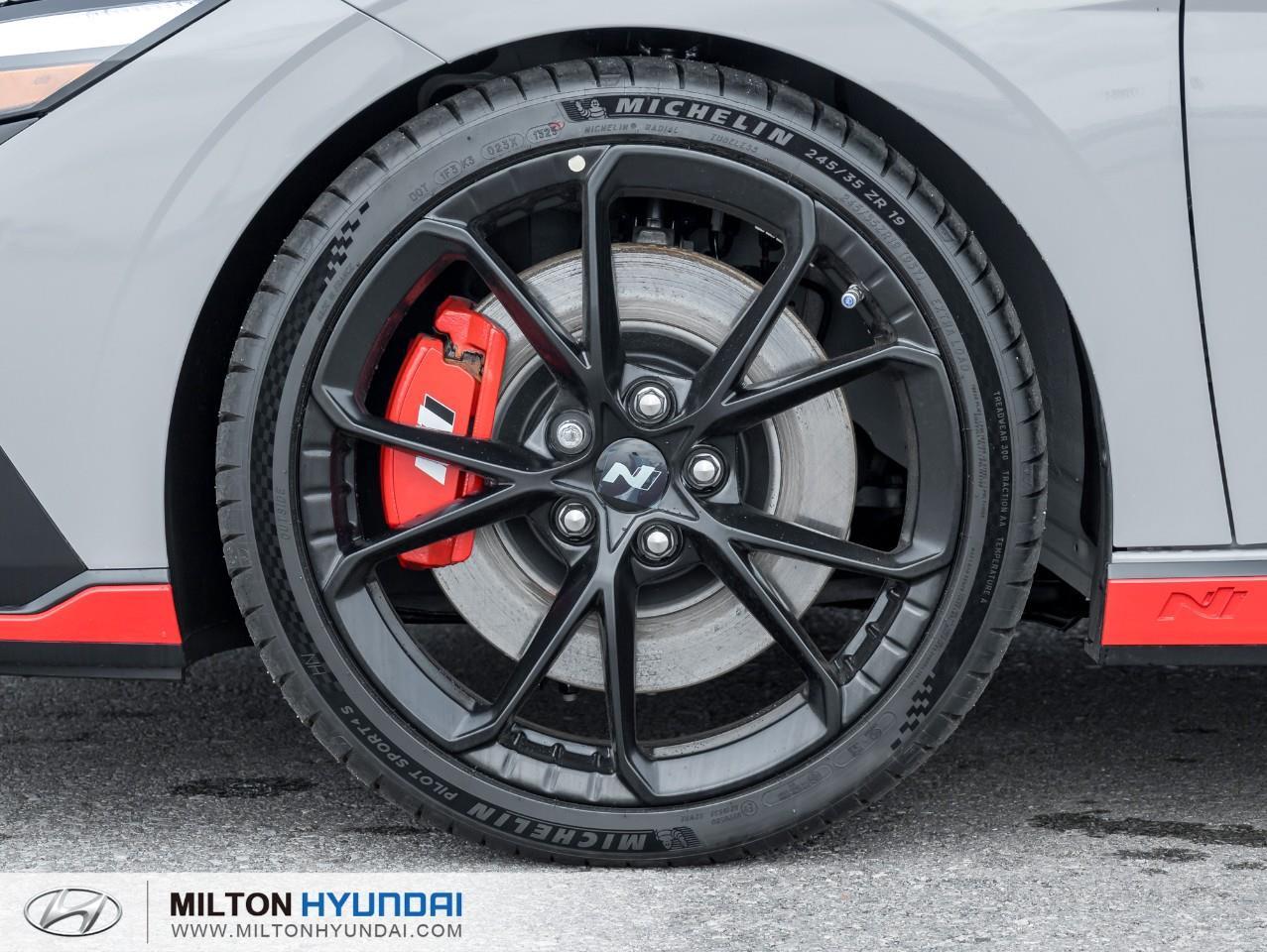 2025 Hyundai Elantra N Base 4dr Sedan Photo