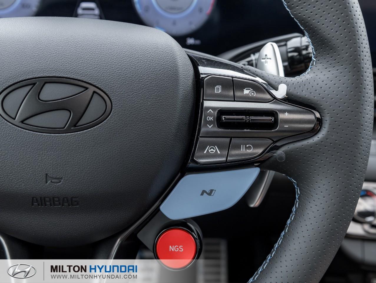 2025 Hyundai Elantra N Base 4dr Sedan Photo