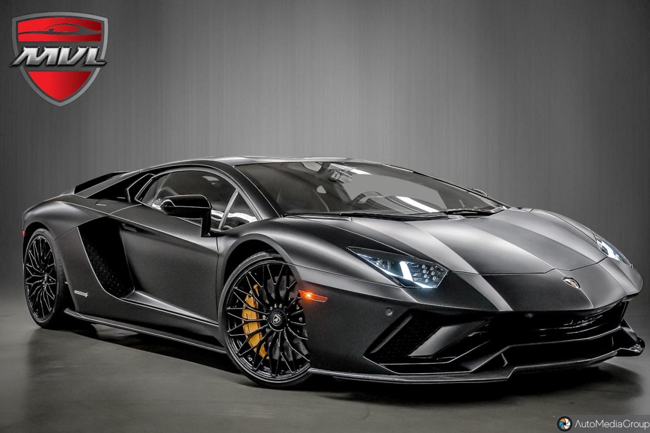 2020 Lamborghini Aventador  Photo