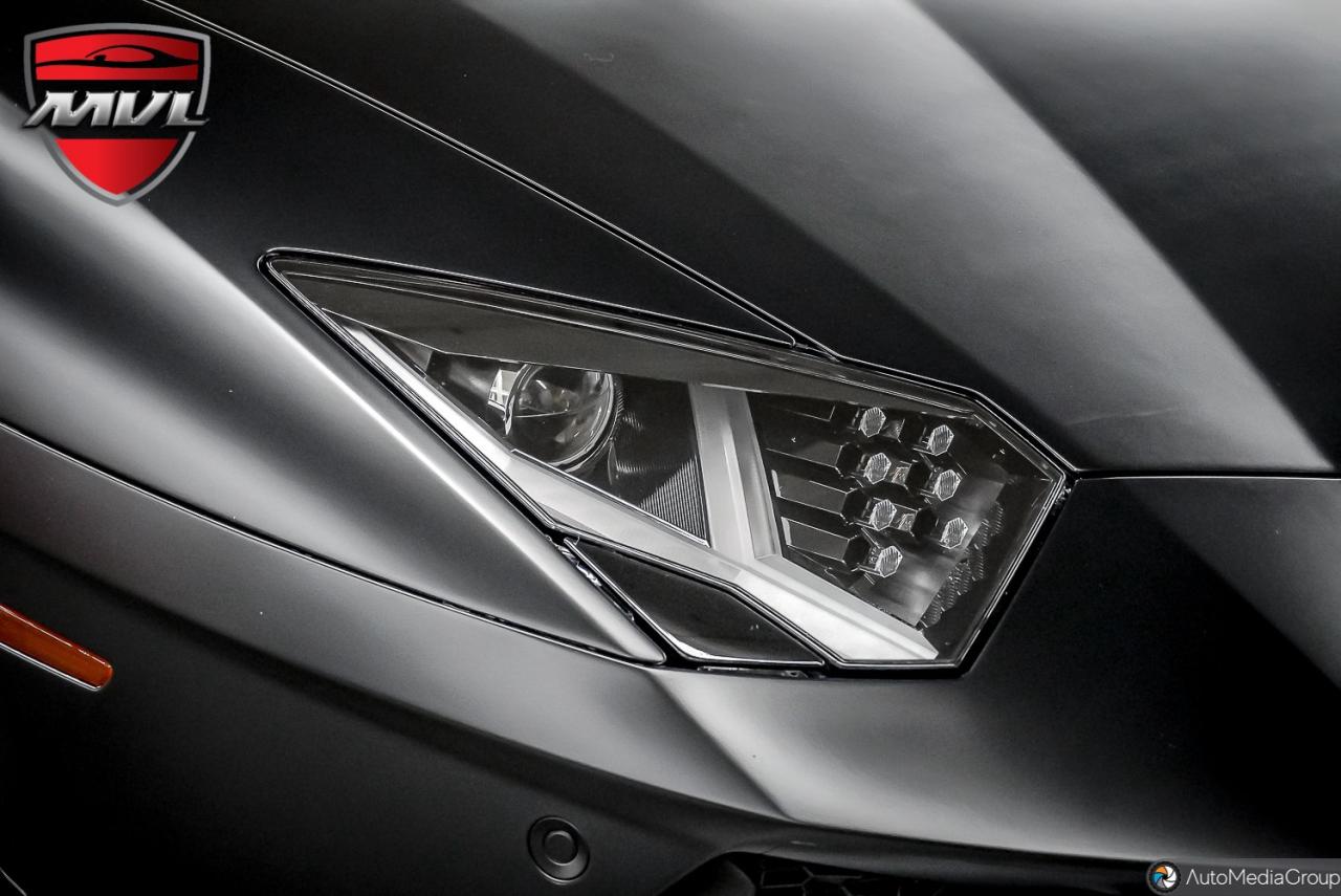 2020 Lamborghini Aventador  Photo