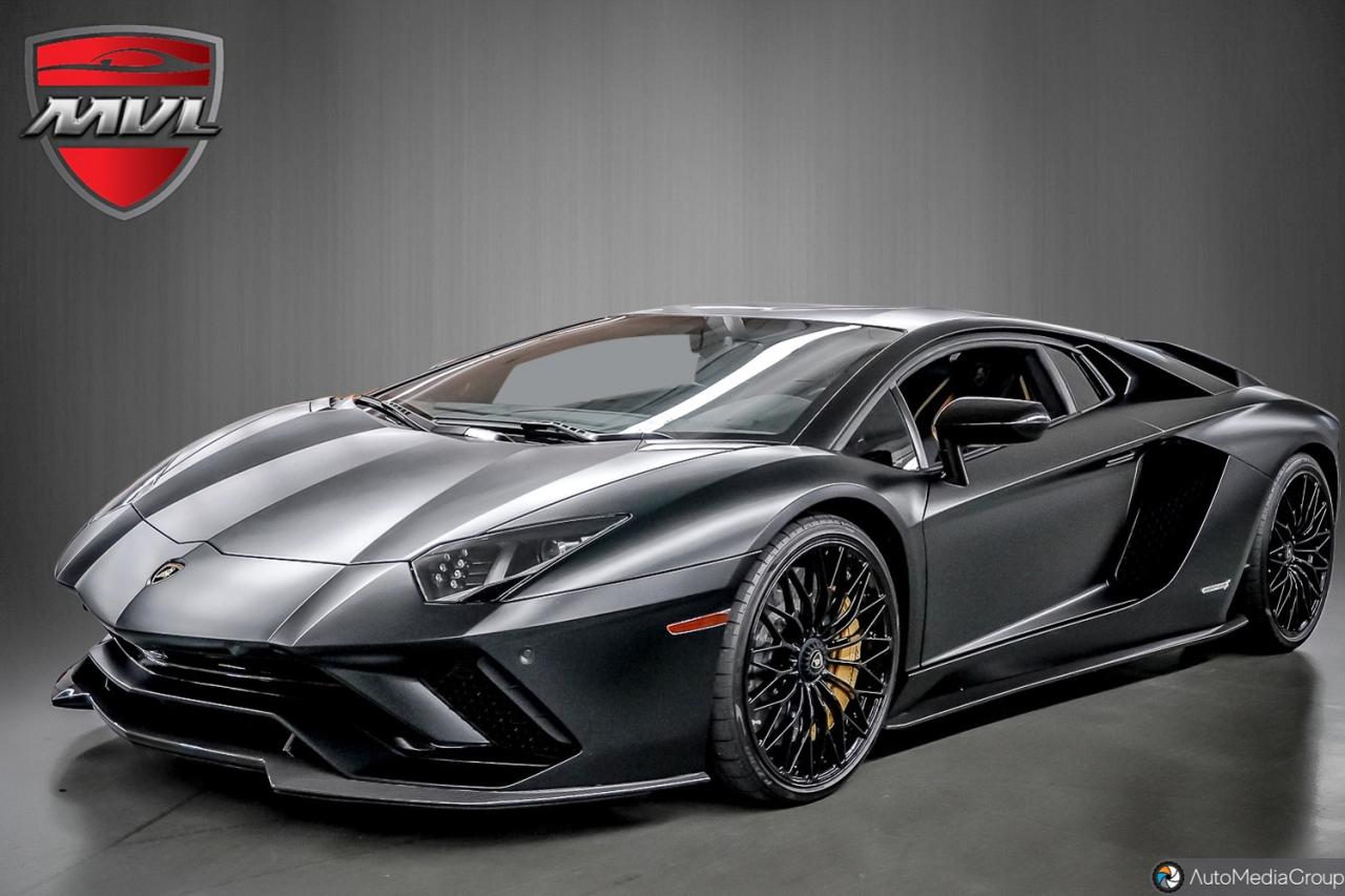 2020 Lamborghini Aventador  Photo