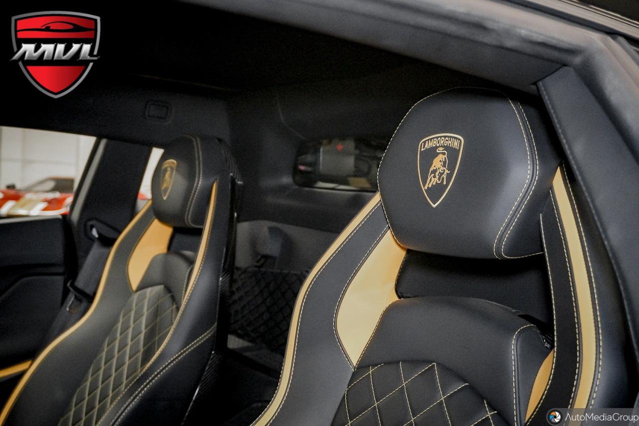 2020 Lamborghini Aventador  Photo