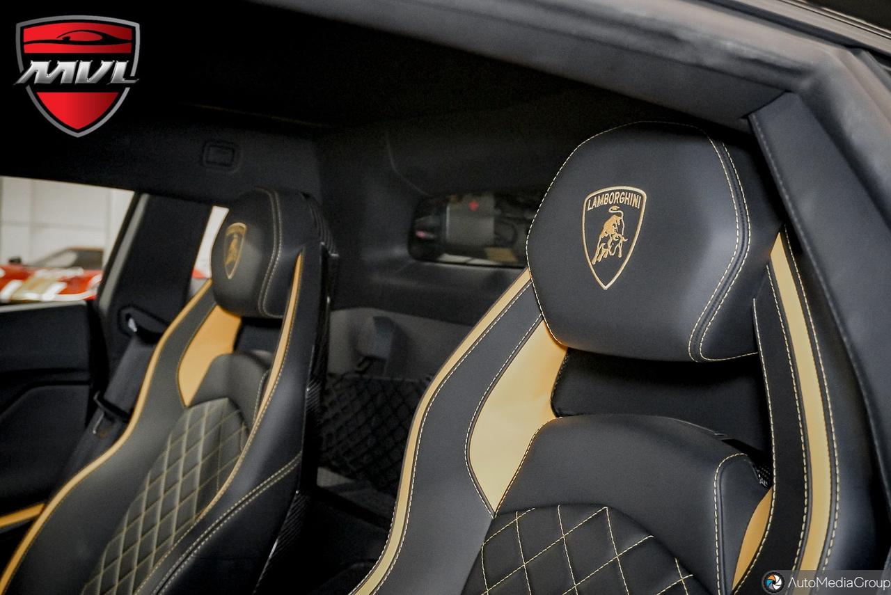 2020 Lamborghini Aventador  Photo