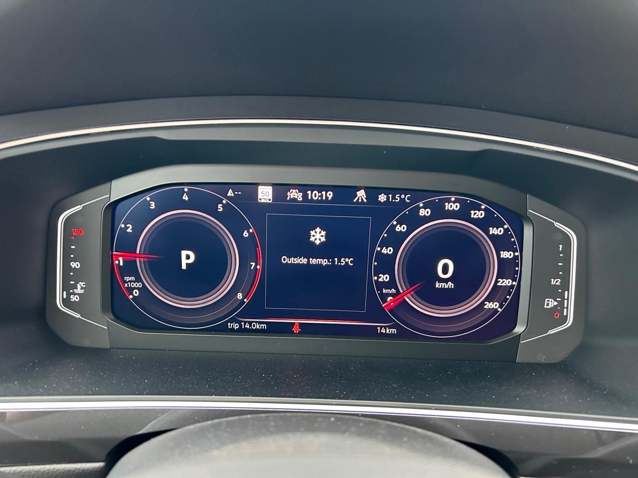 2024 Volkswagen Tiguan Highline R-LINE 4dr All-wheel Drive 4MOTION Photo