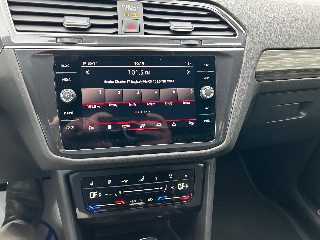 2024 Volkswagen Tiguan Highline R-LINE 4dr All-wheel Drive 4MOTION Photo