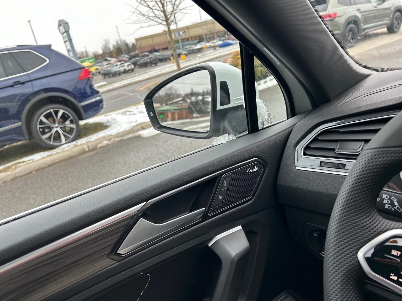 2024 Volkswagen Tiguan Highline R-LINE 4dr All-wheel Drive 4MOTION Photo