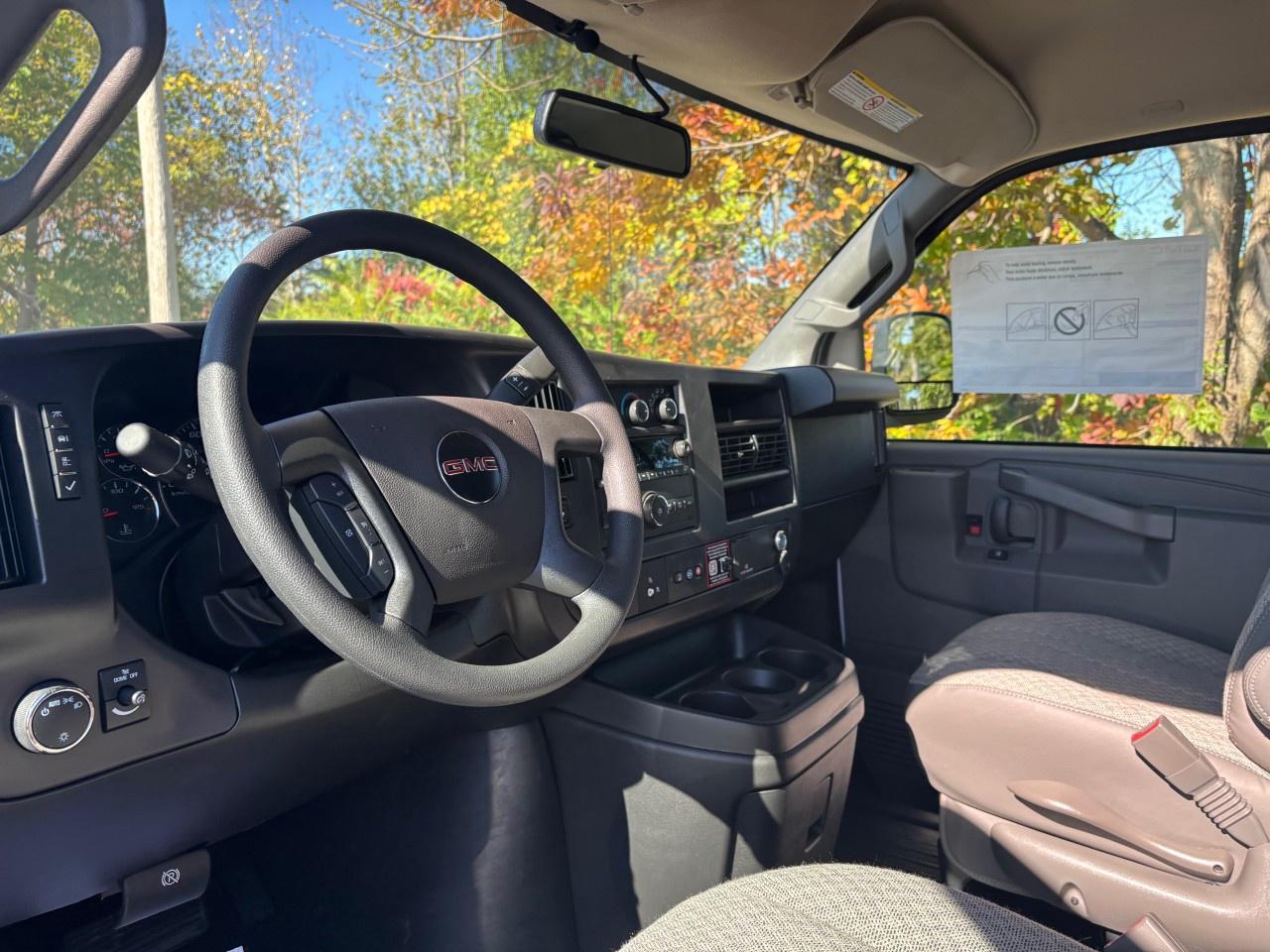 2025 GMC Savana Cargo Van 3500 Extended Wheelbase Rear-Wheel Drive Photo3