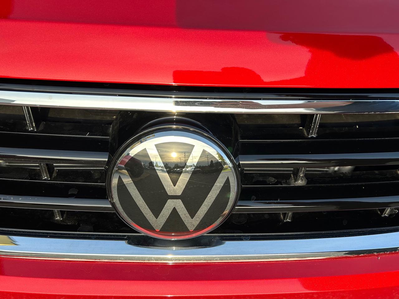 2024 Volkswagen Tiguan Comfortline R-Line Black Edition 4dr All-Wheel Drive 4MOTION Photo