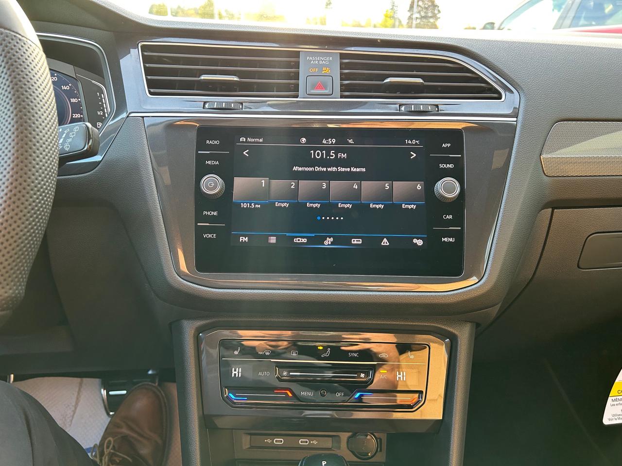 2024 Volkswagen Tiguan Comfortline R-Line Black Edition 4dr All-Wheel Drive 4MOTION Photo