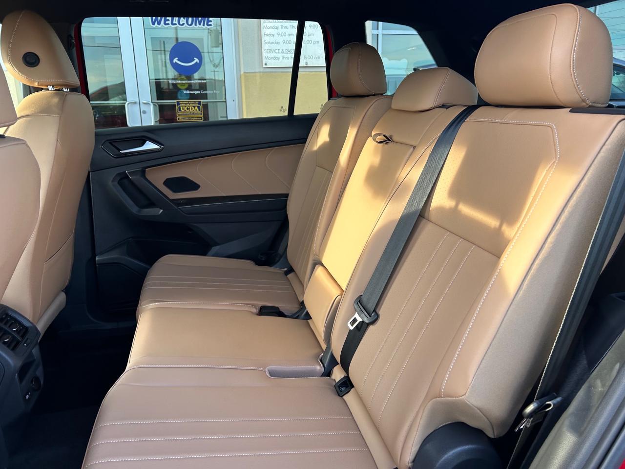 2024 Volkswagen Tiguan Comfortline R-Line Black Edition 4dr All-Wheel Drive 4MOTION Photo