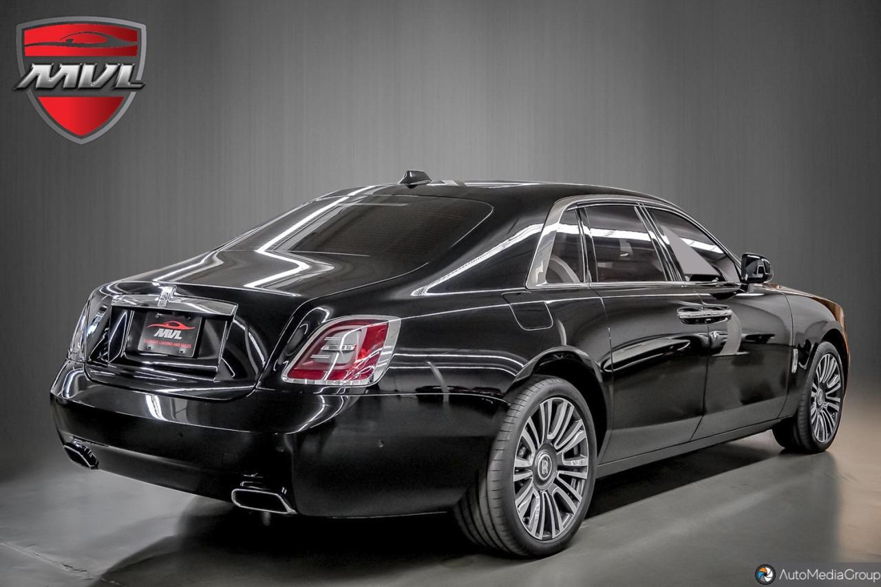 2022 Rolls-Royce Ghost  Photo3