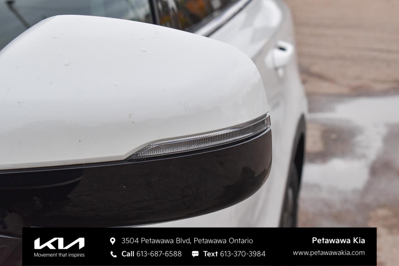 2025 Kia Sorento Plug-In Hybrid EX Sport Utility Photo3