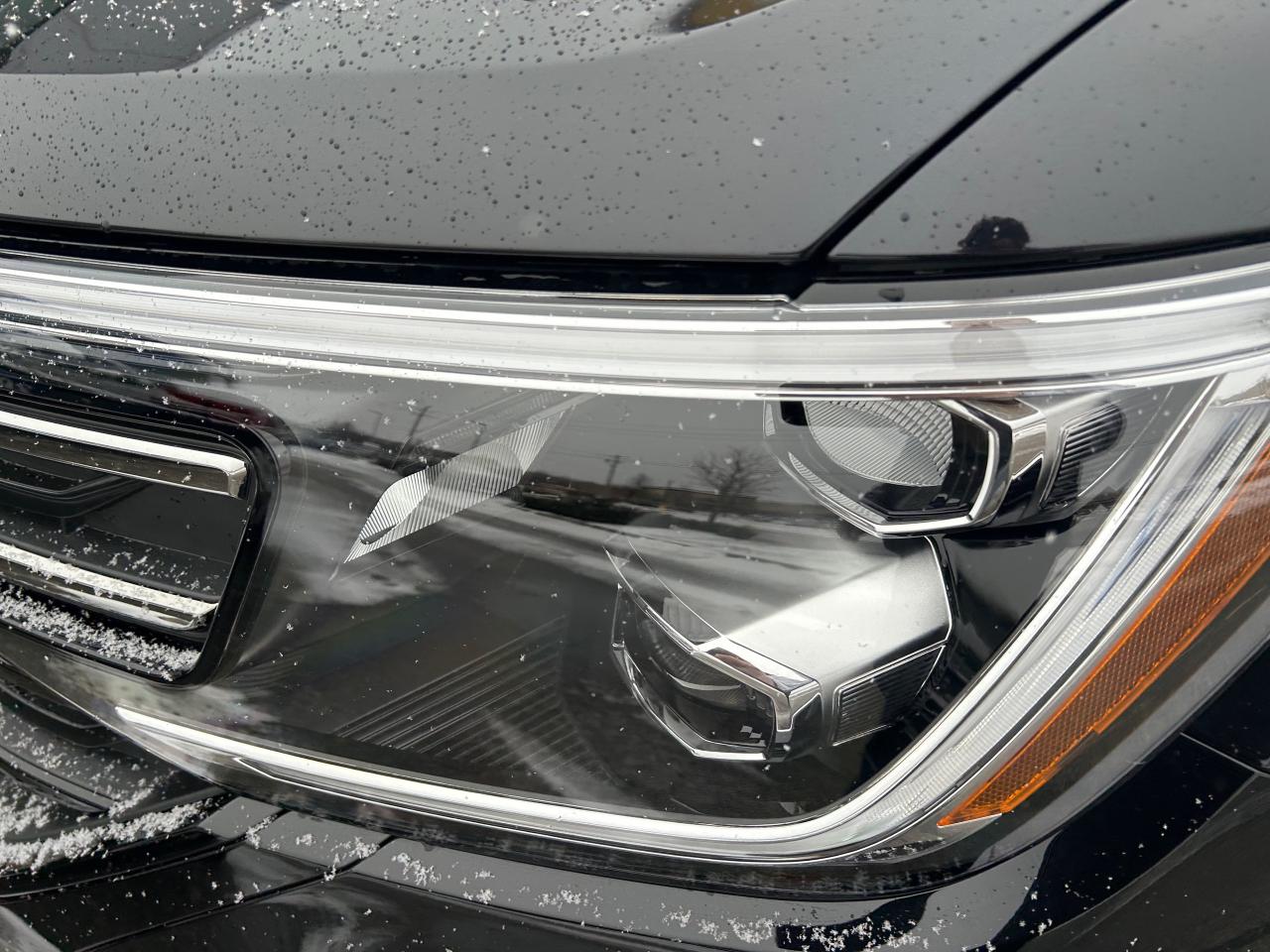 2025 Volkswagen Atlas 2.0 TSI Peak Edition 4dr All-Wheel Drive 4MOTION Photo