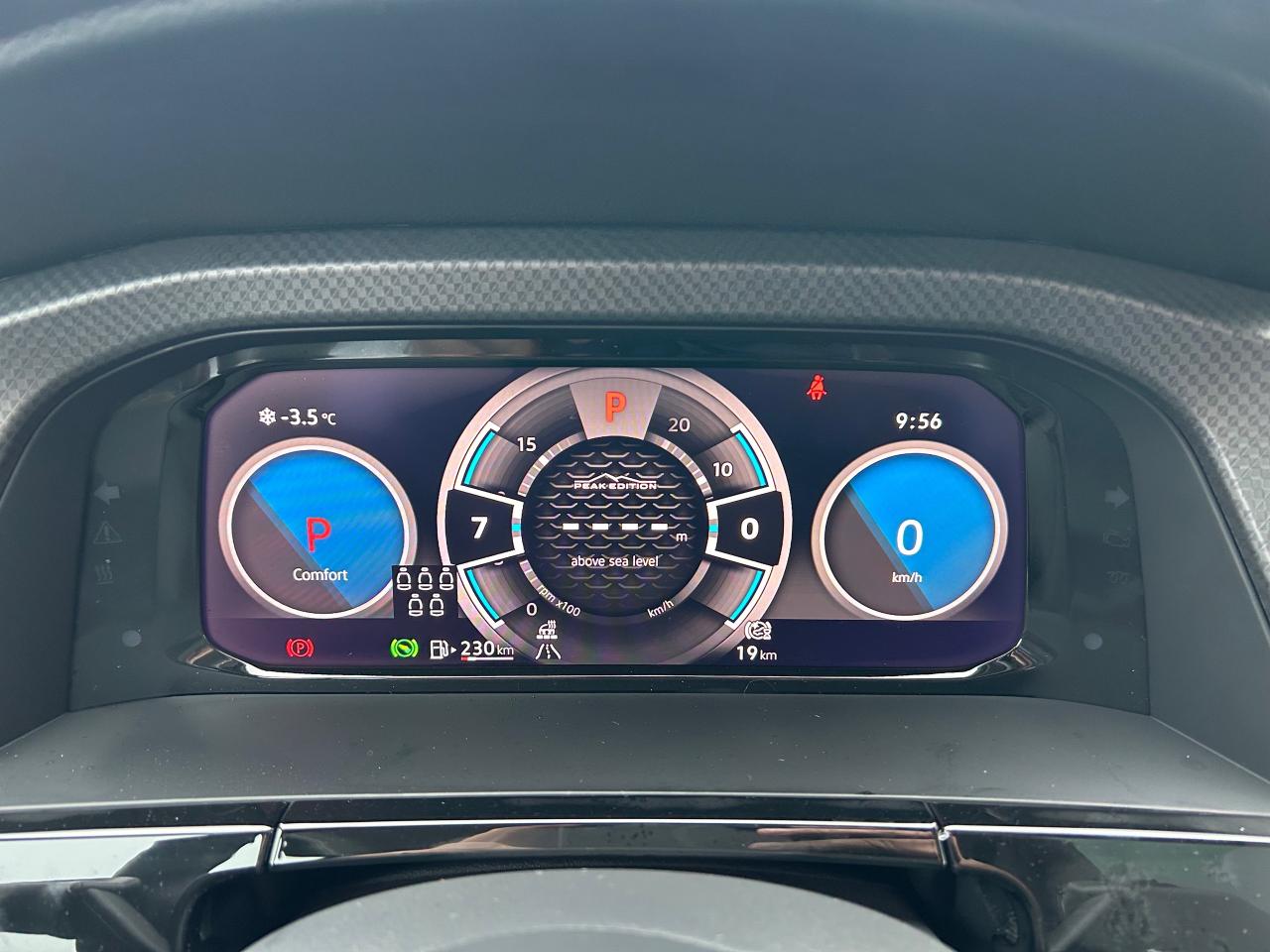 2025 Volkswagen Atlas 2.0 TSI Peak Edition 4dr All-Wheel Drive 4MOTION Photo