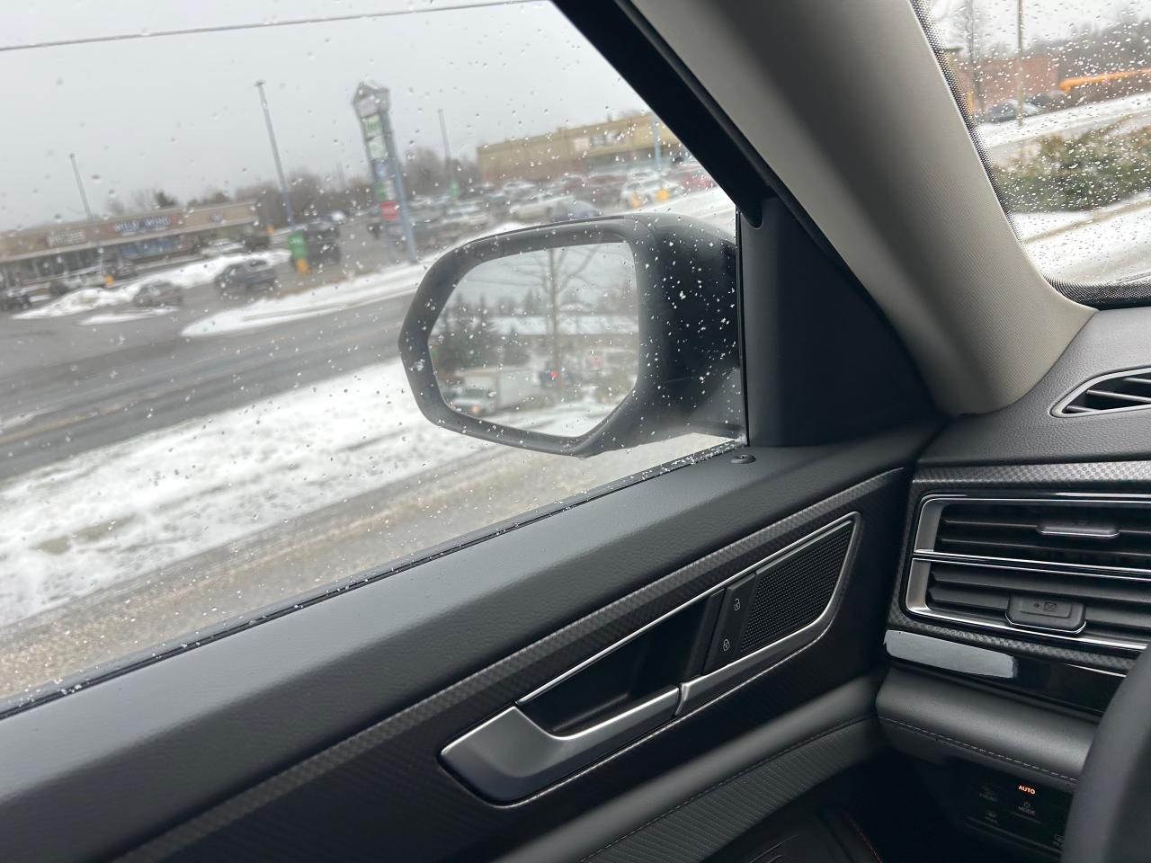 2025 Volkswagen Atlas 2.0 TSI Peak Edition 4dr All-Wheel Drive 4MOTION Photo