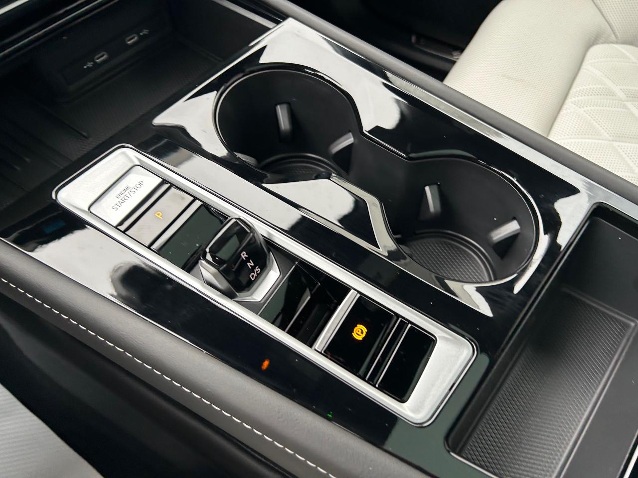 2025 Volkswagen Atlas Cross Sport 2.0 TSI Execline 4dr All-Wheel Drive 4MOTION Photo