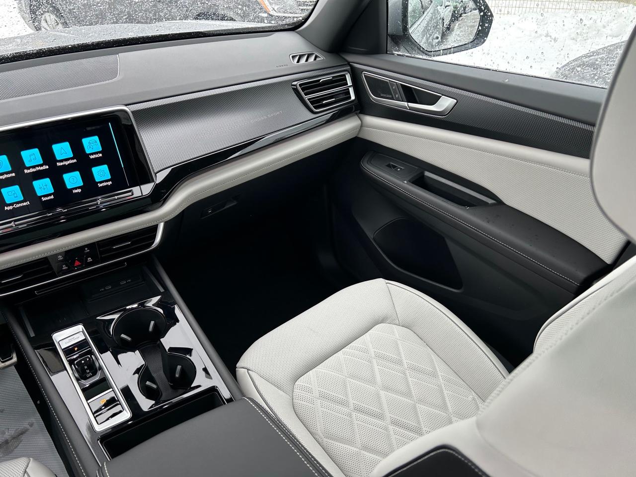 2025 Volkswagen Atlas Cross Sport 2.0 TSI Execline 4dr All-Wheel Drive 4MOTION Photo