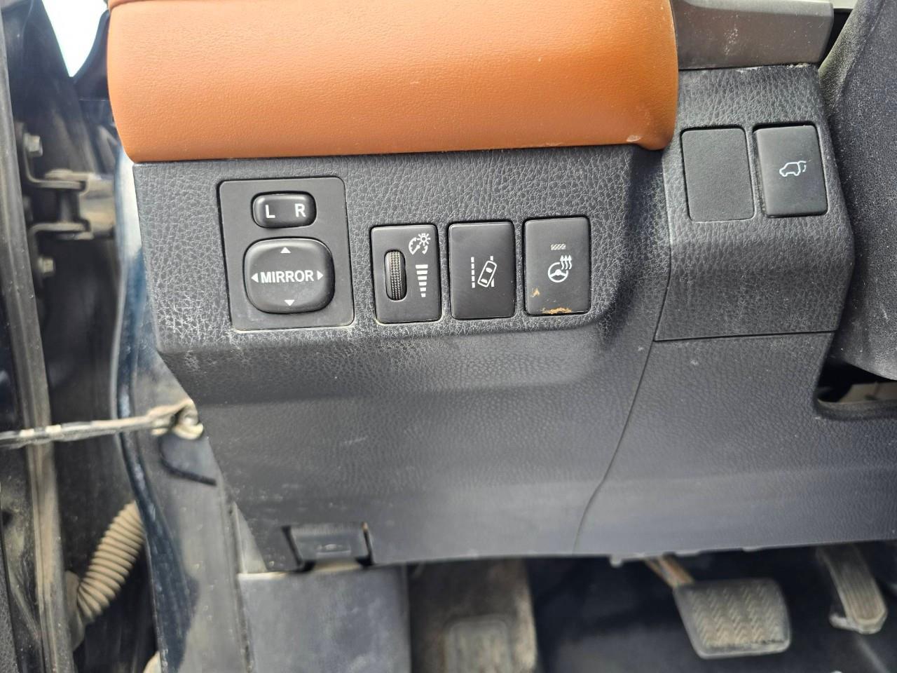 2017 Toyota RAV4 Hybrid Limited 4dr All-Wheel Drive Photo