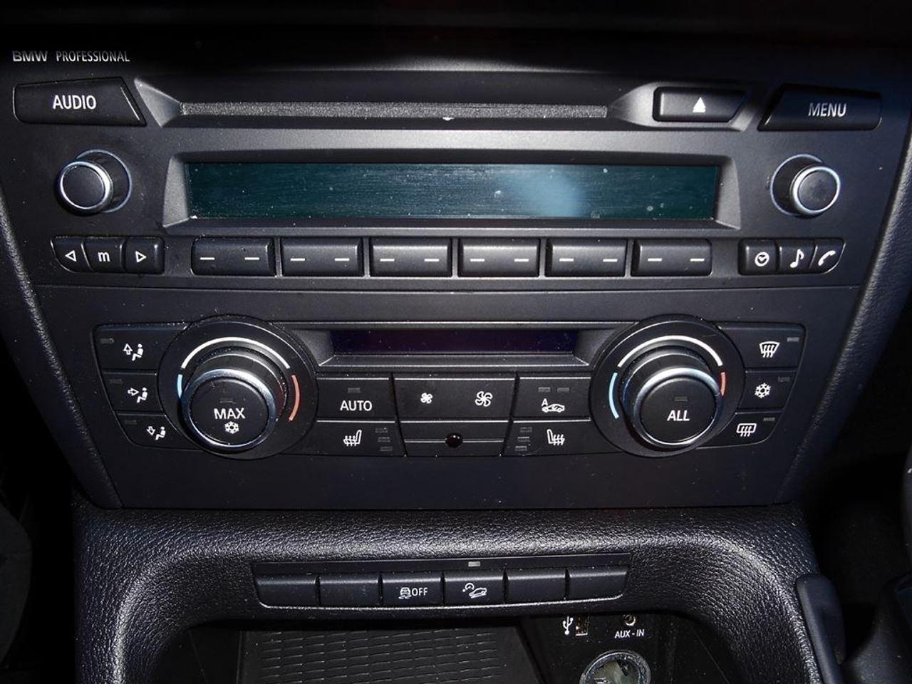 2012 BMW X1  Photo4