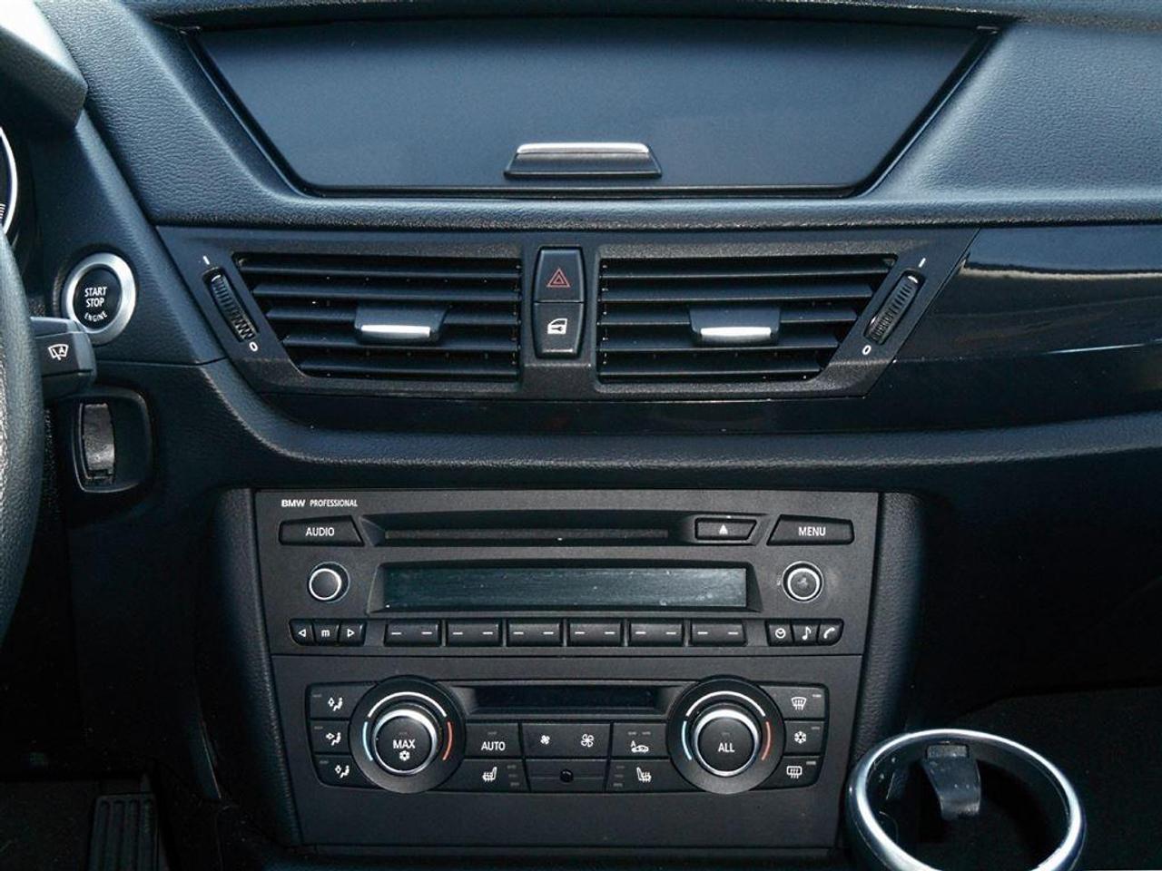 2012 BMW X1  Photo