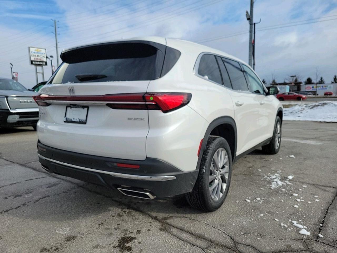 2025 Buick Enclave Preferred 4dr All-Wheel Drive Photo4