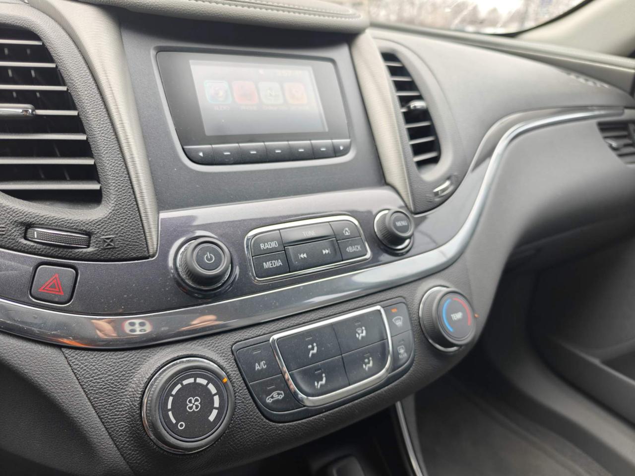 2016 Chevrolet Impala LS 1LS 4dr Sedan Photo4