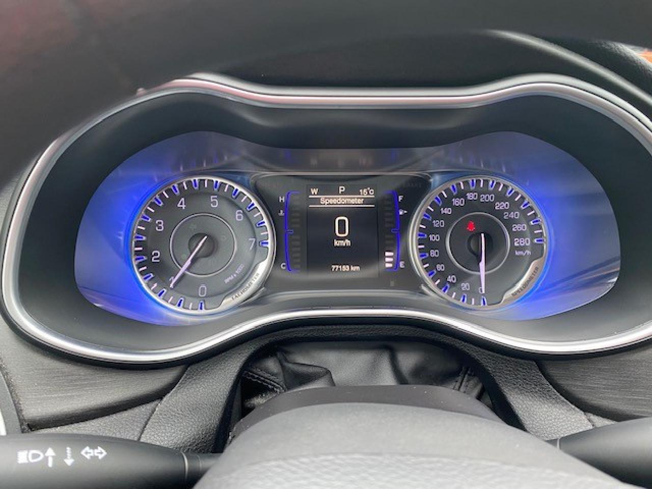 2016 Chrysler 200 LX 4dr Front-wheel Drive Sedan Photo