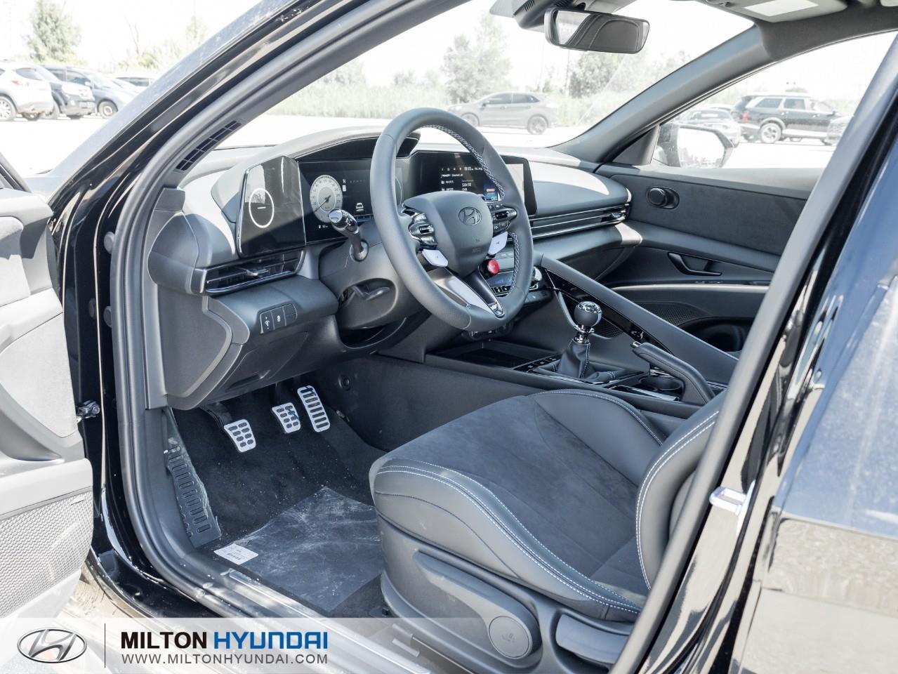 2025 Hyundai Elantra N Base 4dr Sedan Photo