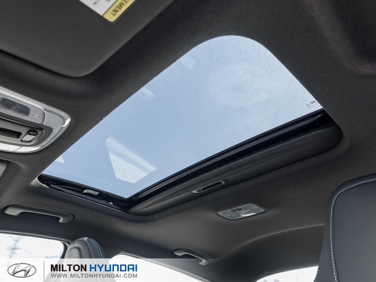 2025 Hyundai Elantra N Base 4dr Sedan Photo