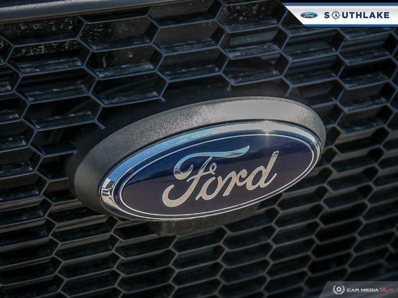 2025 Ford Transit-150 Cargo Base Rear-Wheel Drive Low Roof Van 148 in. WB Photo