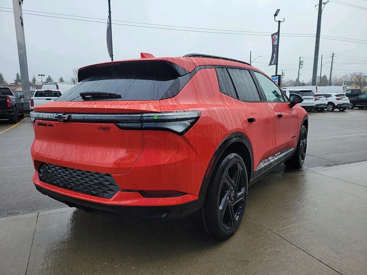 2025 Chevrolet Equinox EV RS 4dr Photo