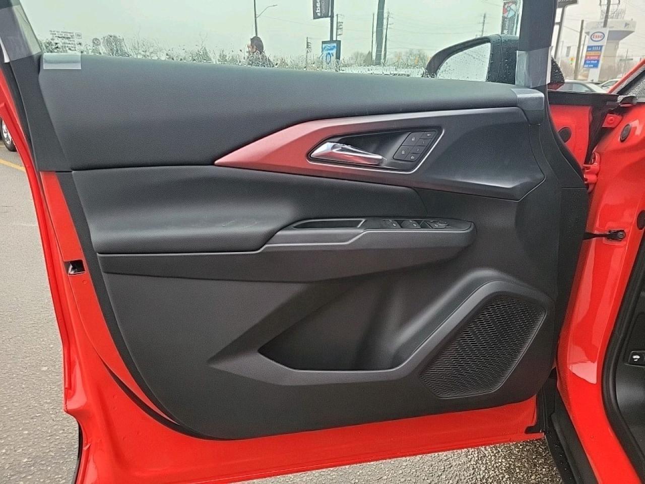 2025 Chevrolet Equinox EV RS 4dr Photo