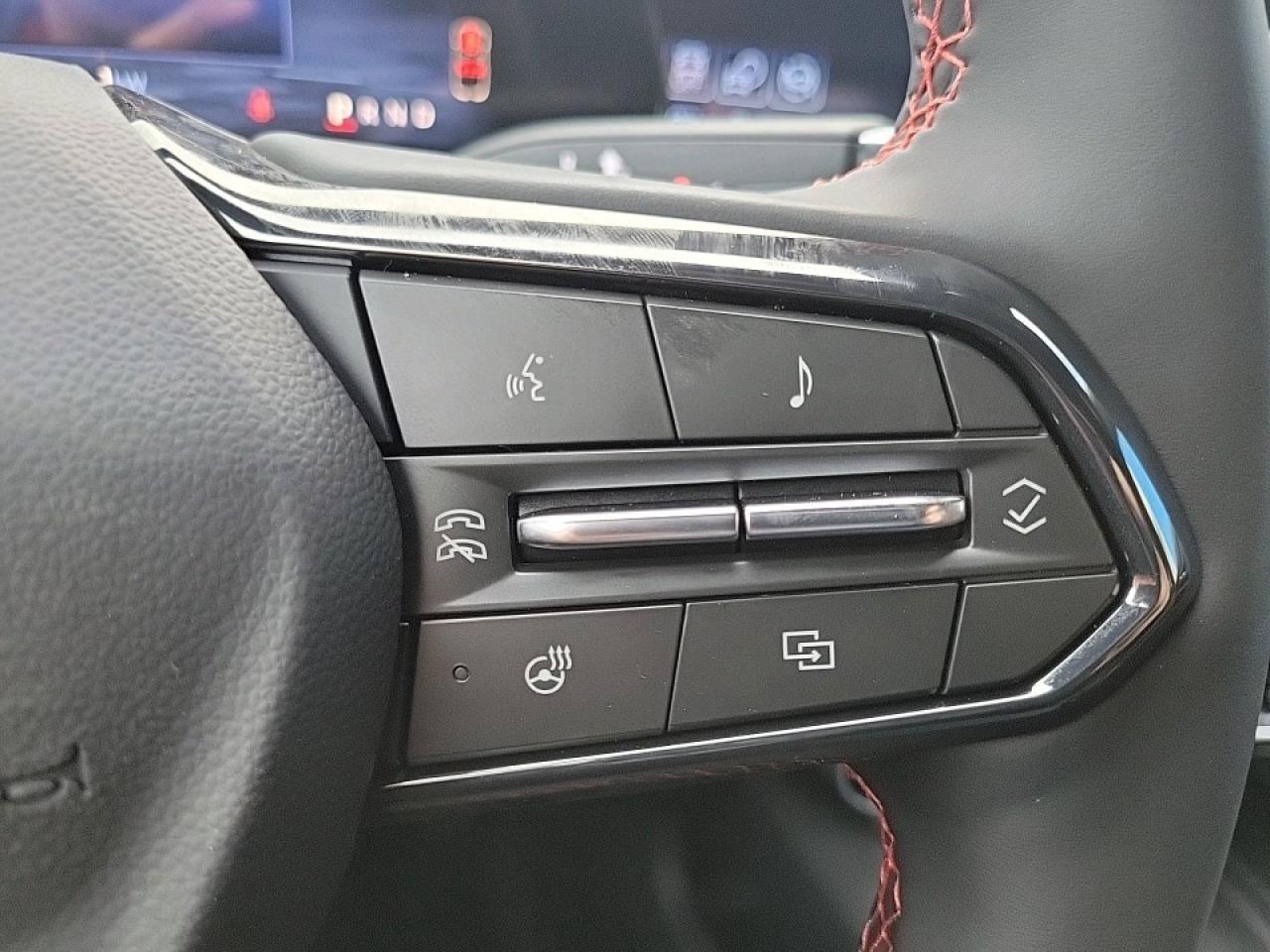 2025 Chevrolet Equinox EV RS 4dr Photo