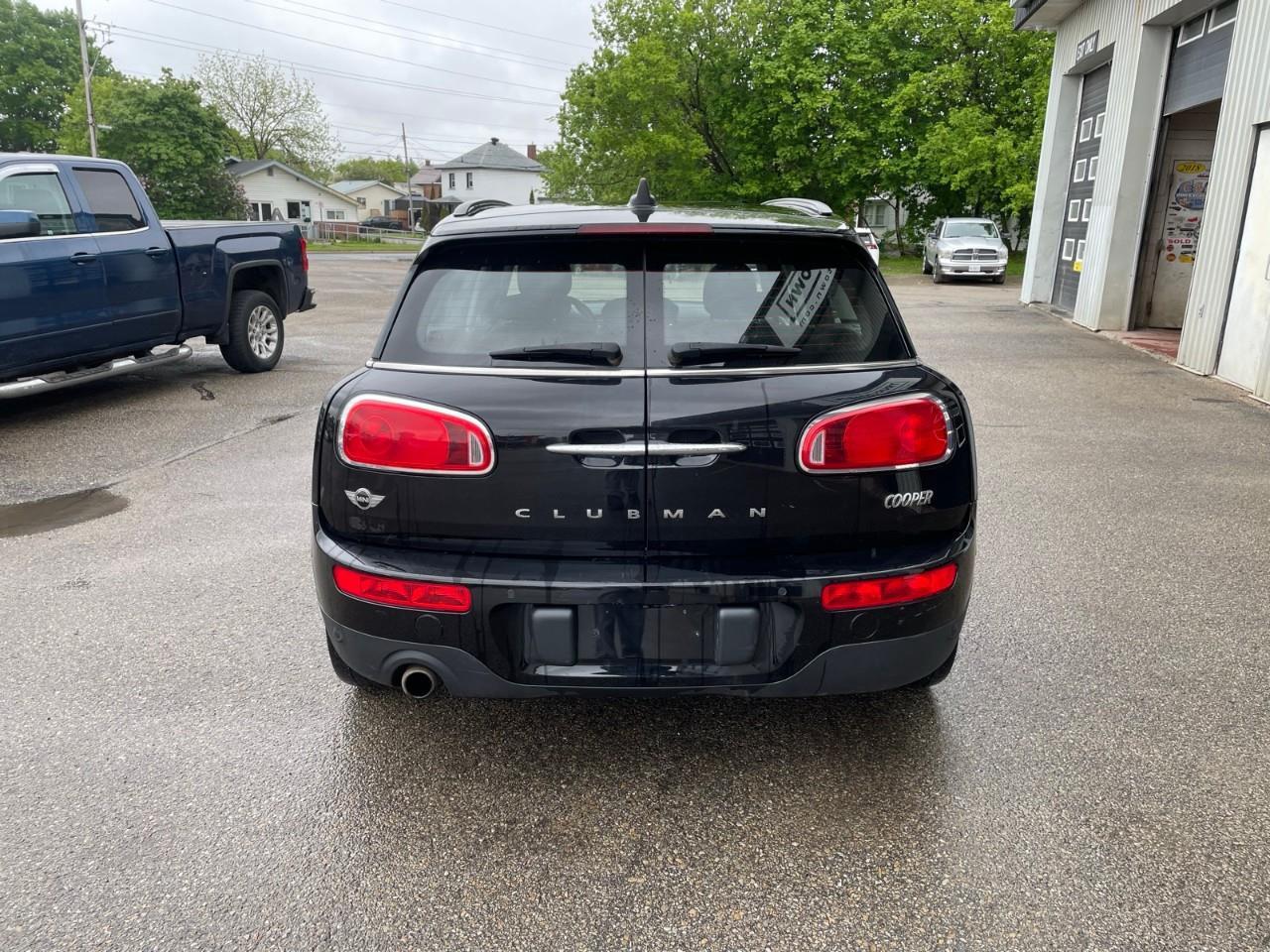 2018 MINI Clubman Cooper 4dr ALL4 Photo