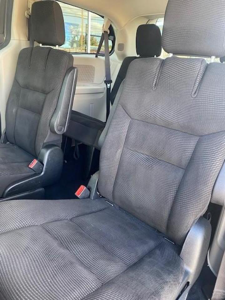 2020 Dodge Grand Caravan SE Passenger Van Photo4